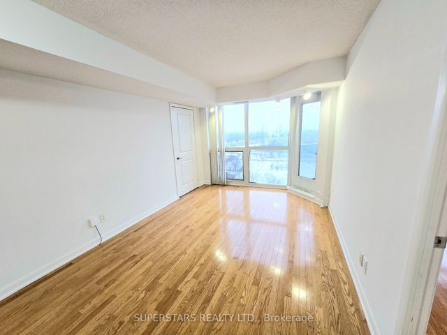 1102 - 5791 Yonge St