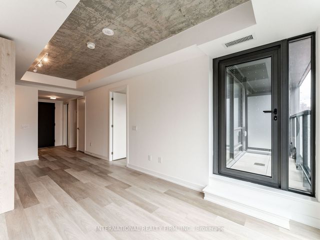 215 - 28 Eastern Ave