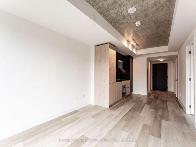 215 - 28 Eastern Ave