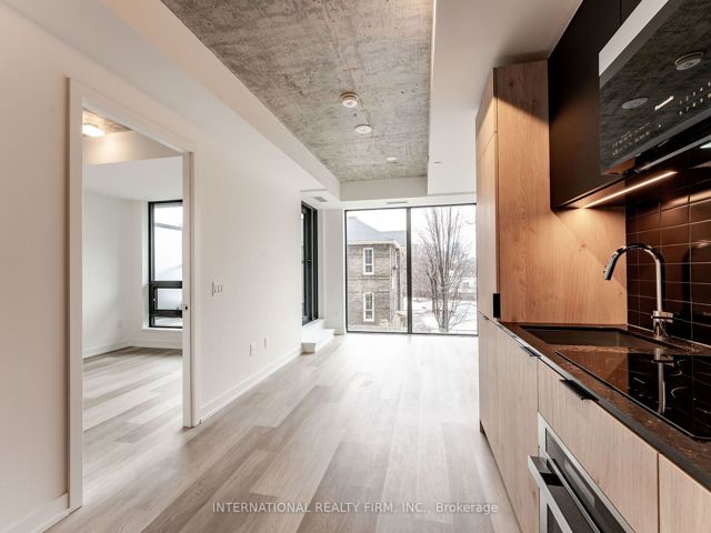 215 - 28 Eastern Ave