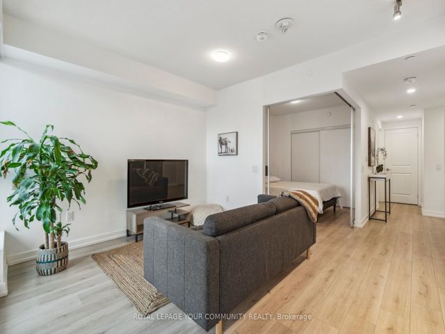 2606 - 395 Bloor St E
