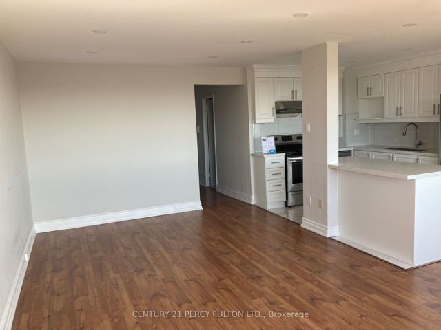 1904 - 10 Sunny Glen Way