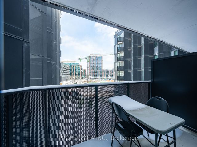 333 - 30 Tretti Way