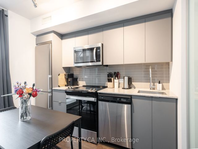 333 - 30 Tretti Way