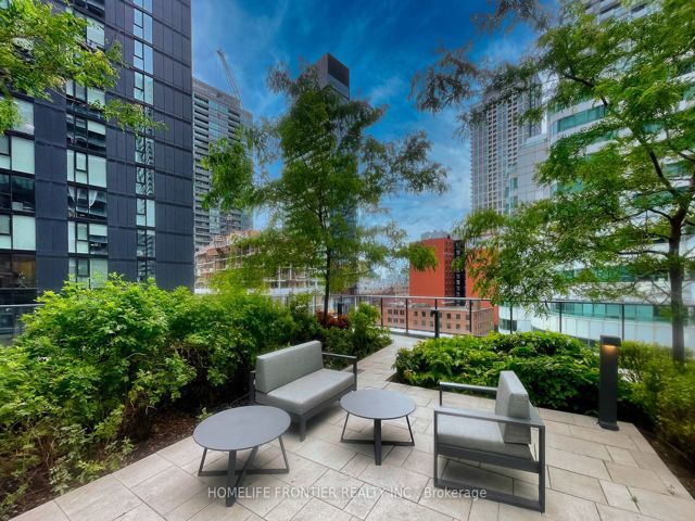 705 - 115 Blue Jays Way