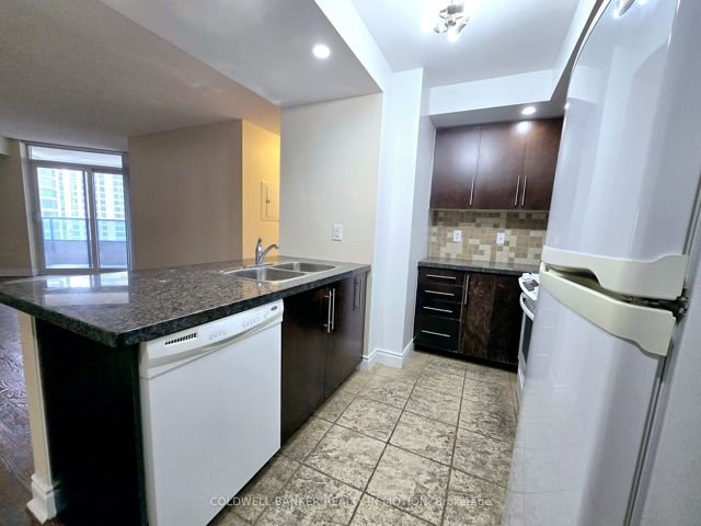 1424 - 500 Doris Ave