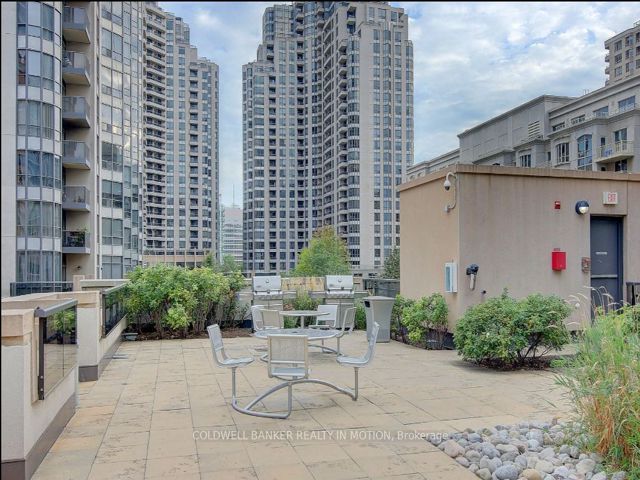 1424 - 500 Doris Ave