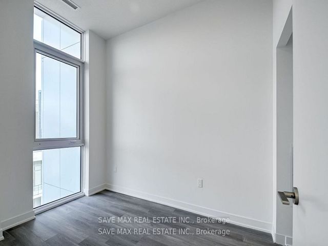 PH 11 - 9 Tecumseth St