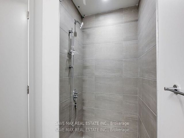 PH 11 - 9 Tecumseth St