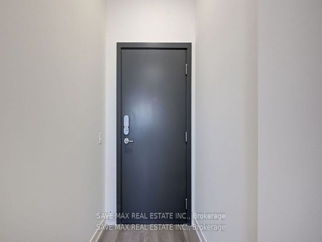 PH 11 - 9 Tecumseth St