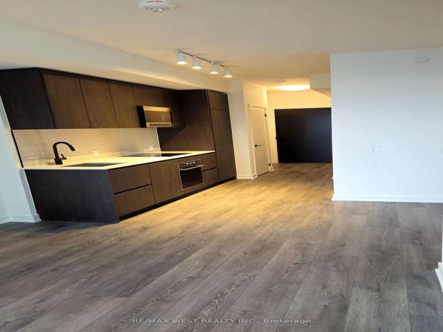 2604 - 117 Broadway Ave