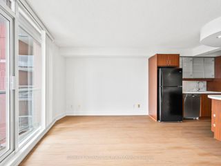 512 - 550 Queens Quay W