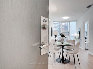 808 - 393 King St W