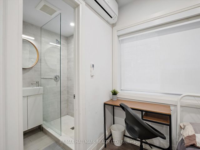 3 - 595 St Clair Ave W