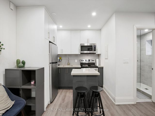 3 - 595 St Clair Ave W