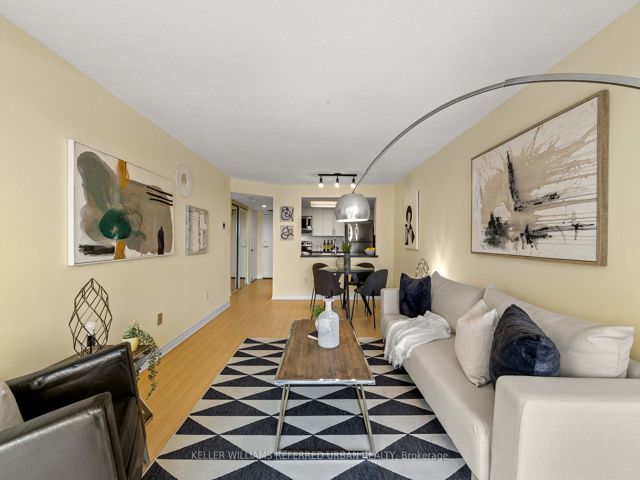 703 - 725 King St W