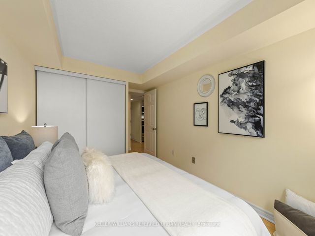 703 - 725 King St W
