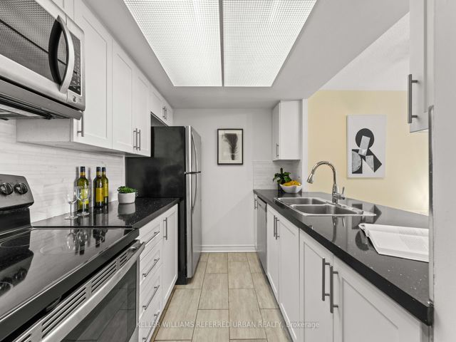 703 - 725 King St W