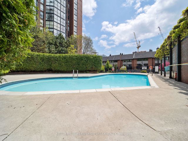703 - 725 King St W