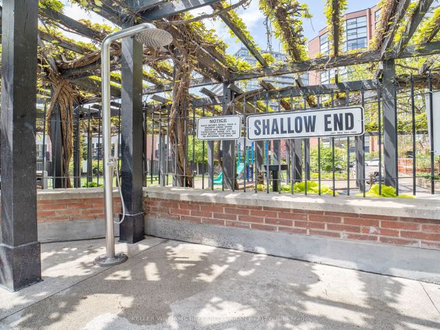 703 - 725 King St W