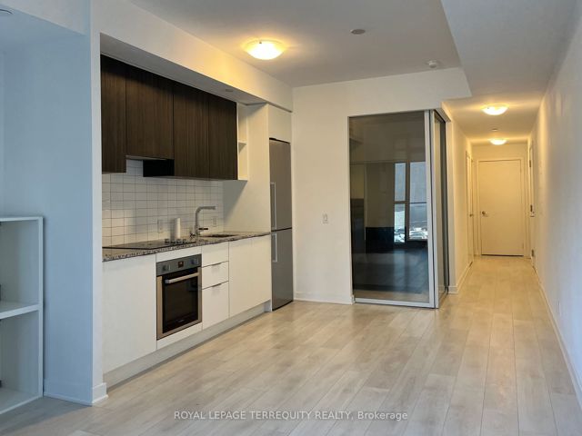 423 - 120 Parliament St