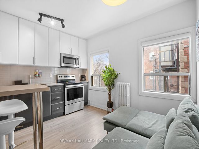 15 - 595 St Clair Ave W