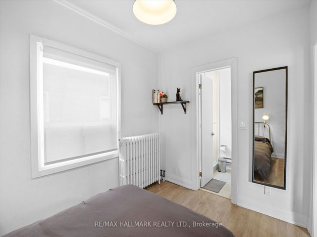 15 - 595 St Clair Ave W