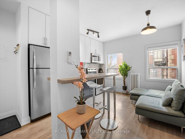 15 - 595 St Clair Ave W
