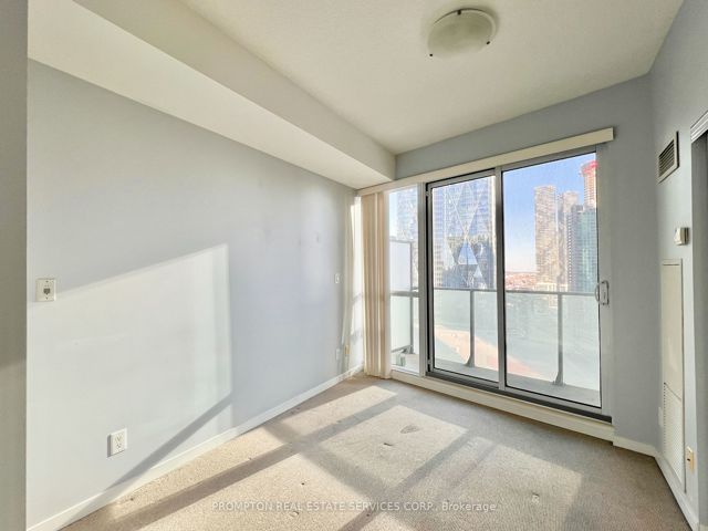 1910 - 65 Bremner Blvd