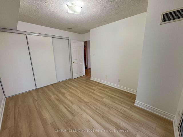 715 - 28 Empress Ave