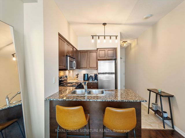 3407 - 215 Fort York Blvd