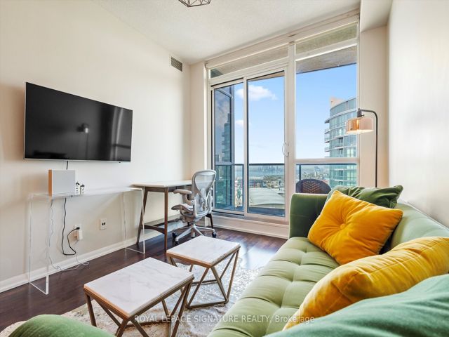3407 - 215 Fort York Blvd