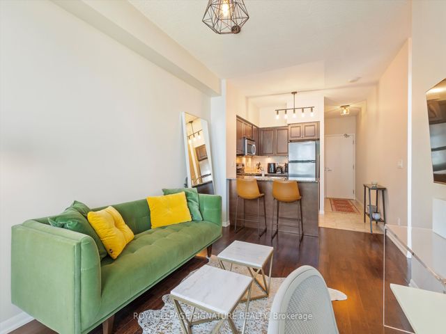 3407 - 215 Fort York Blvd