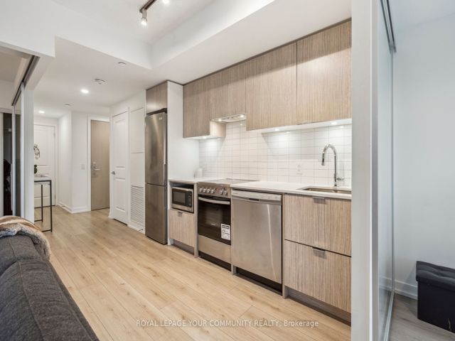 2606 - 395 Bloor St E