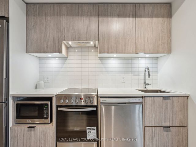2606 - 395 Bloor St E