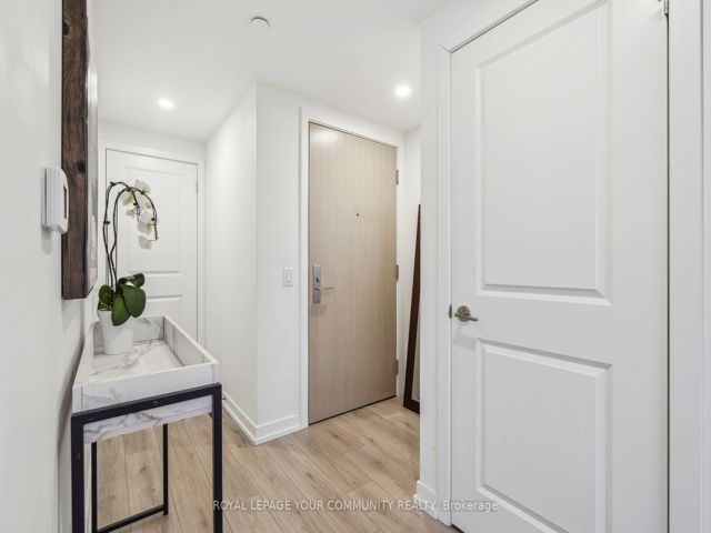 2606 - 395 Bloor St E