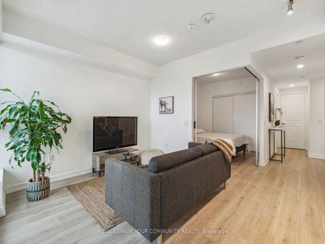 2606 - 395 Bloor St E