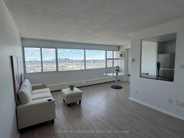 PH01 - 715 Don Mills Rd