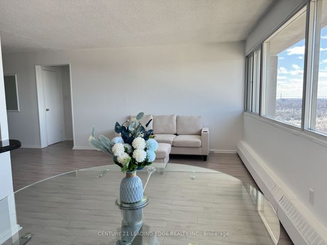 PH01 - 715 Don Mills Rd