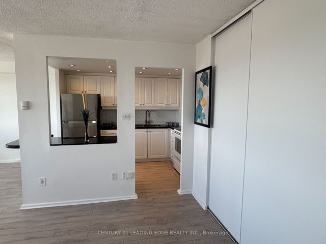 PH01 - 715 Don Mills Rd