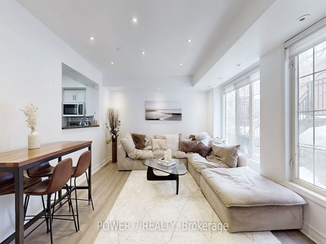 152 - 3 Everson Dr