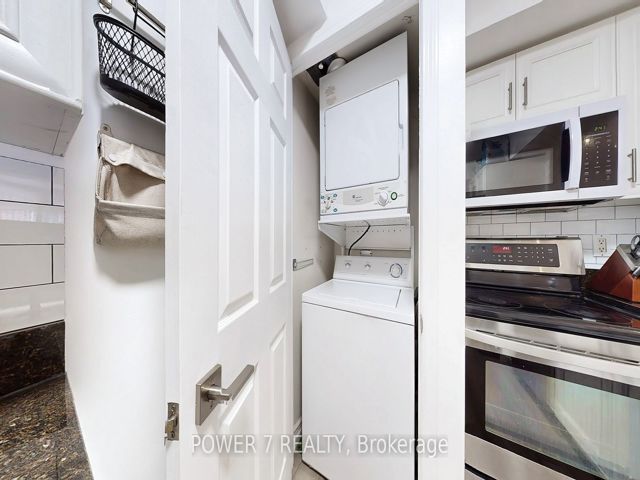 152 - 3 Everson Dr