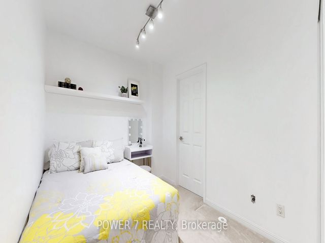 152 - 3 Everson Dr