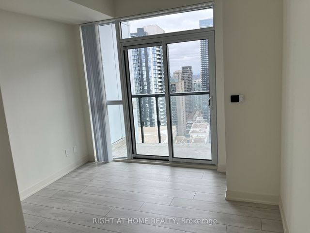 3008 - 4955 yonge St