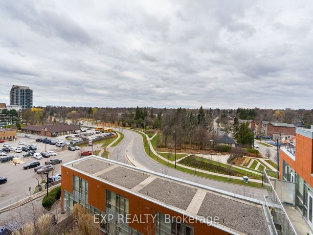 701 - 30 Canterbury Pl