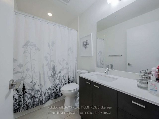 710 - 30 Roehampton Ave E