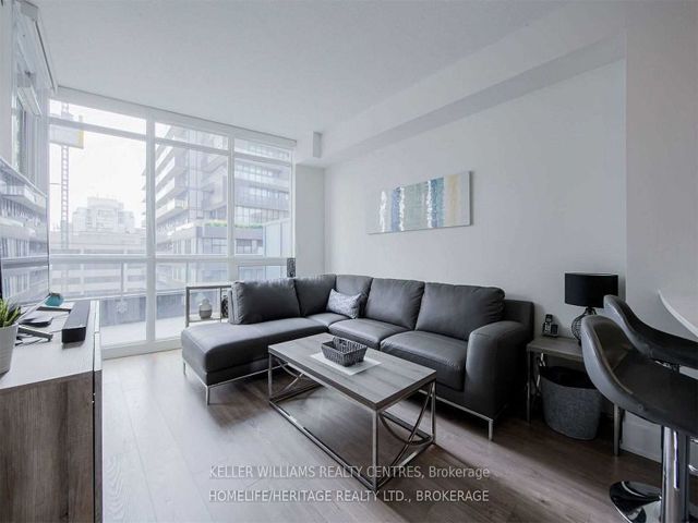 710 - 30 Roehampton Ave E