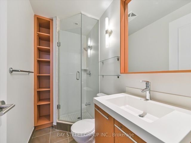 815 - 100 Harrison Garden Blvd