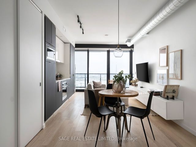 1908 - 170 Bayview Ave