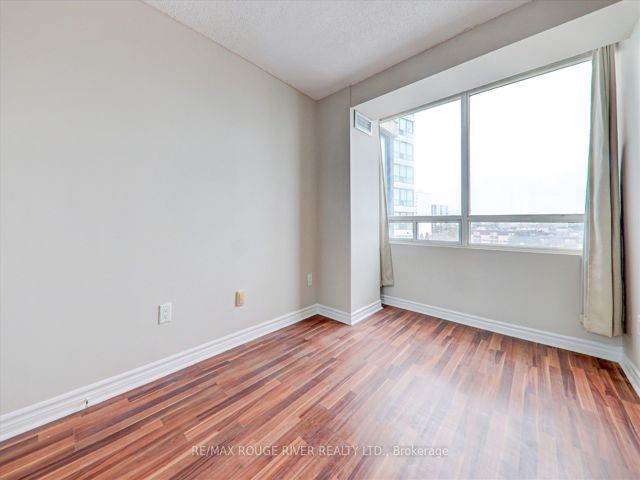 903 - 3050 Ellesmere Rd